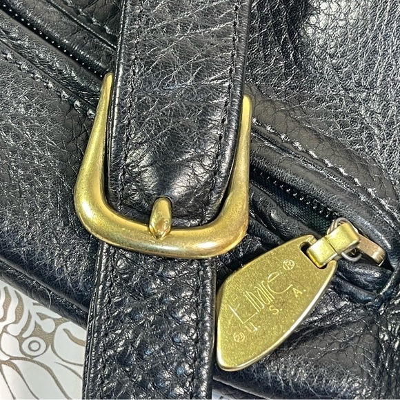 Libaire Vintage Black leather shoulder bag made in USA - Picture 10 of 13